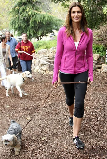 Übungen, um abzunehmen: Cindy Crawford Workout