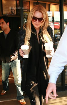 Starbucks: Lidsay Lohan und Starbucks